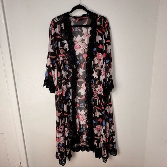 torrid Other - Torrid 1/2 Black Floral‎ Asian Print Lace Trim Kimono Dark Cottagecore Romantic